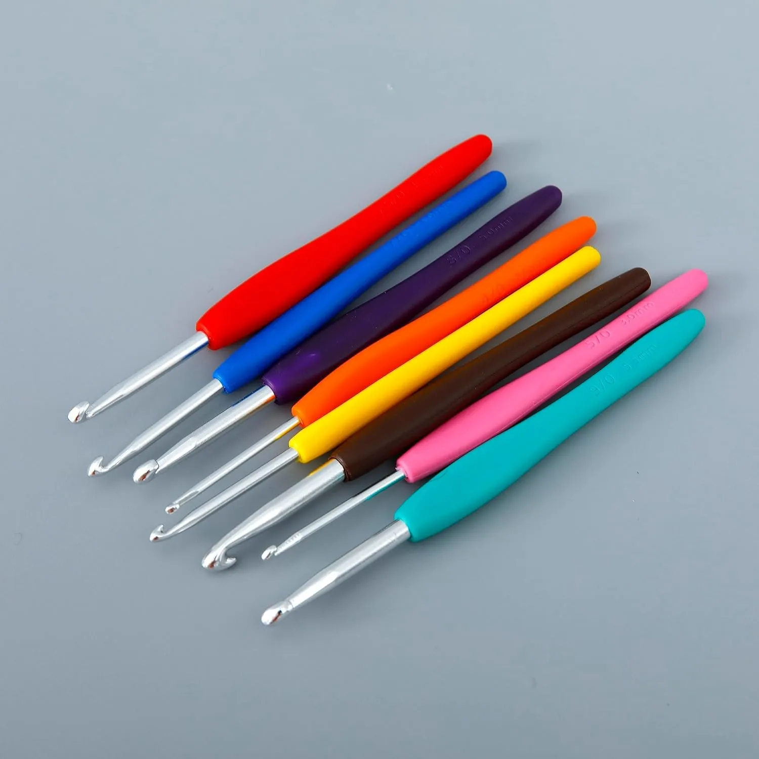 Kuber Industries Crochet Hook Needle Set of 53 With Case|Ergonomic Sewing Knitting Needle Kit-pack of 5 (Transparent)